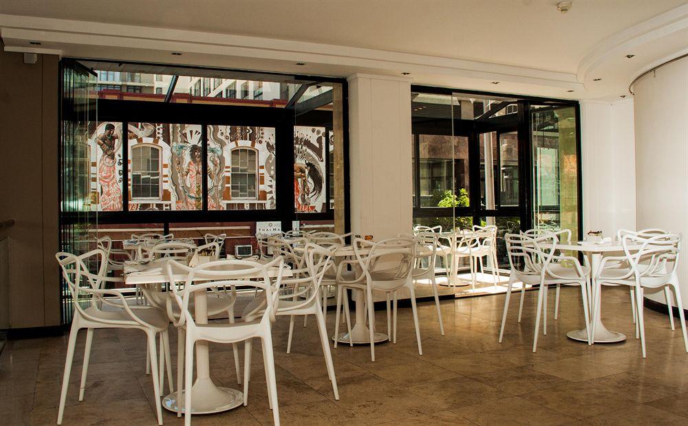 Urban Chic Boutique Hotel & Cafe Cape Town Exterior photo