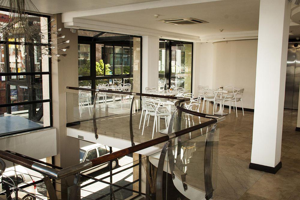 Urban Chic Boutique Hotel & Cafe Cape Town Exterior photo