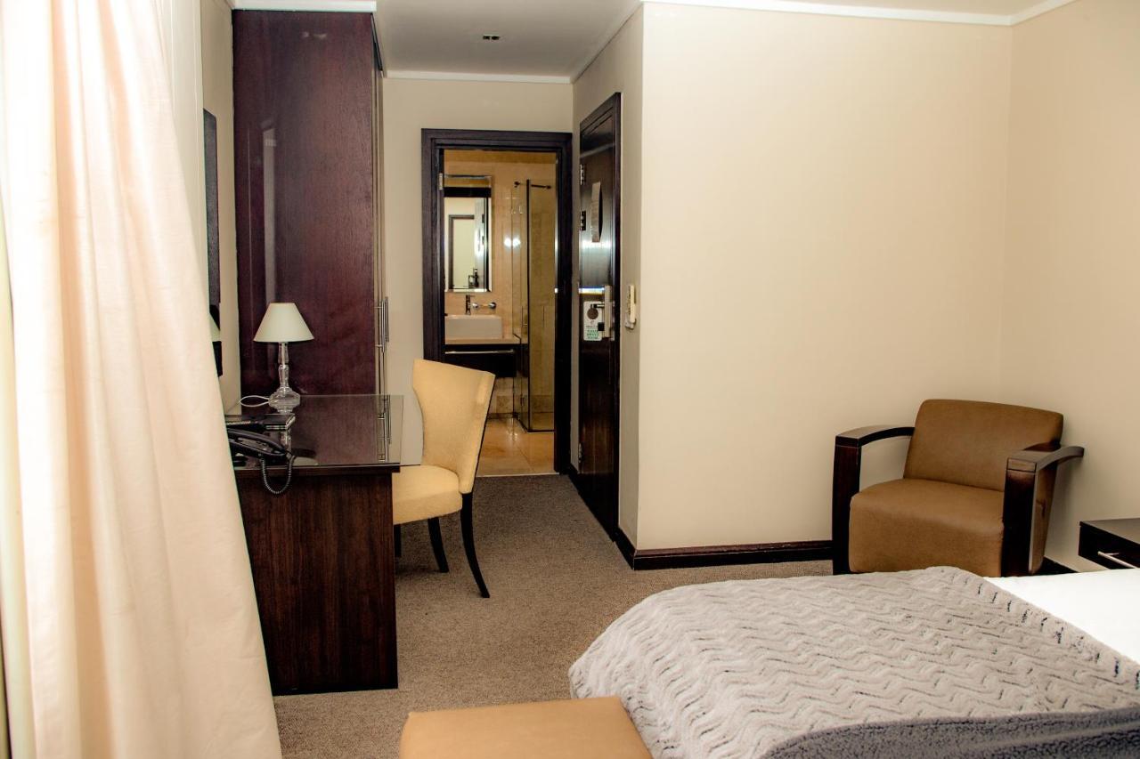 Urban Chic Boutique Hotel & Cafe Cape Town Exterior photo